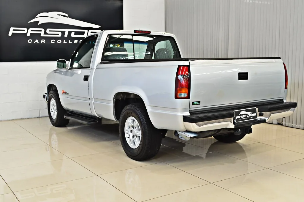 GM Silverado DLX TDI