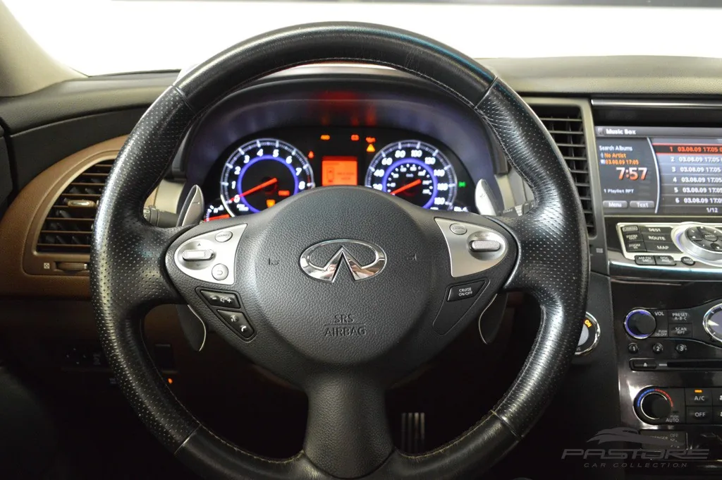 Infiniti FX35 AWD