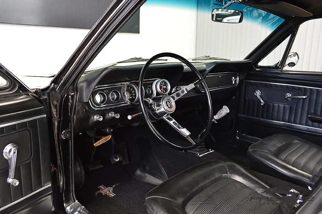 Ford Mustang Hard Top