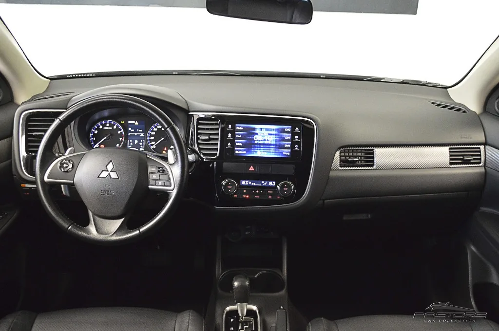 Mitsubishi All New Outlander GT