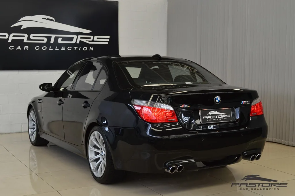 BMW M5 5.0 V10