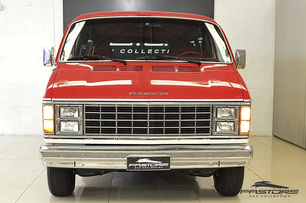 Plymouth Voyager
