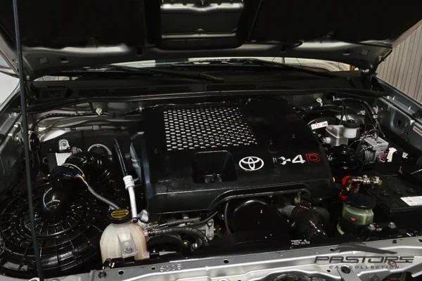 Toyota Hilux CD 4X4 SRV