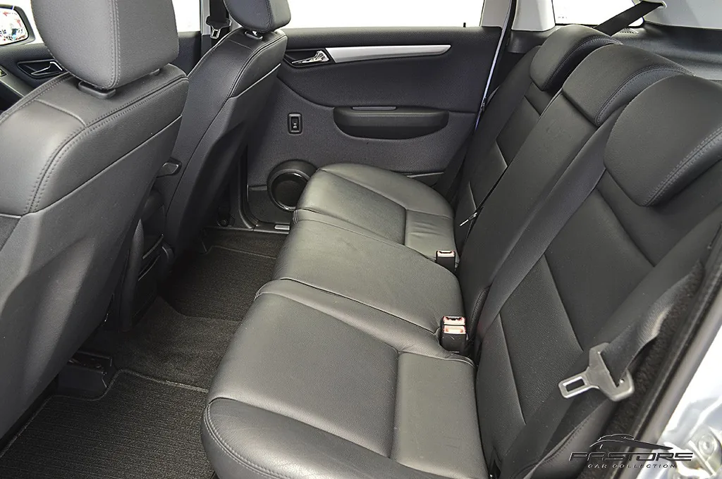 Mercedes-Benz B180 Family Plus