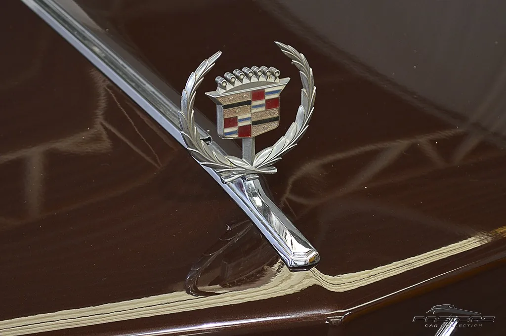 Cadillac Sedan De Ville