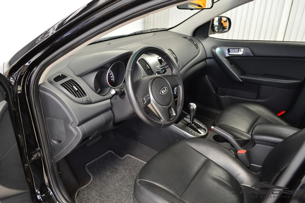 Kia Cerato E252