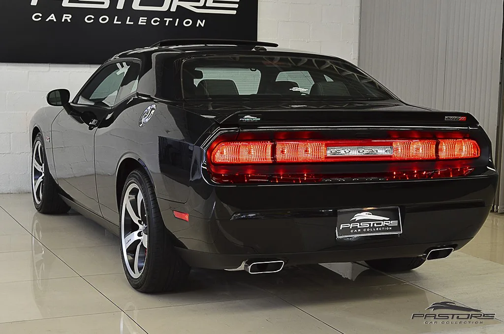 Dodge Challenger 392 SRT8