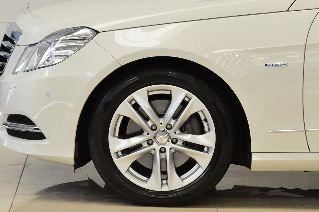Mercedes-Benz E250 Avantgarde CGI