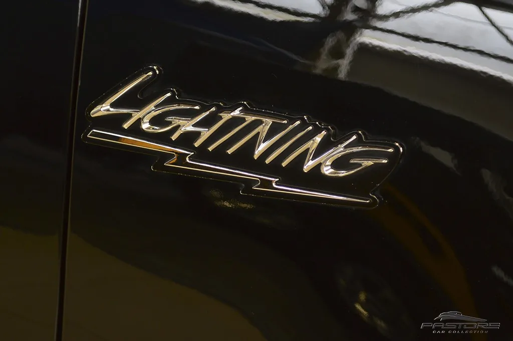 Ford F-150 SVT Lightning
