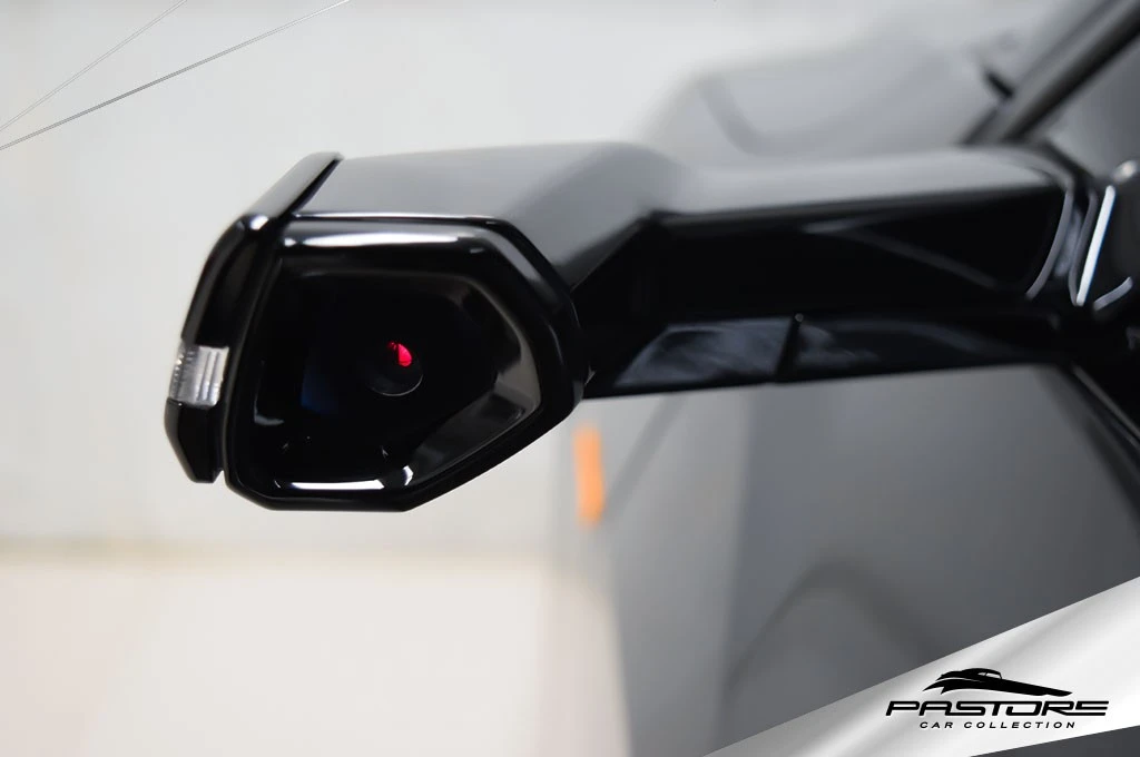 Audi E-tron Performance Black