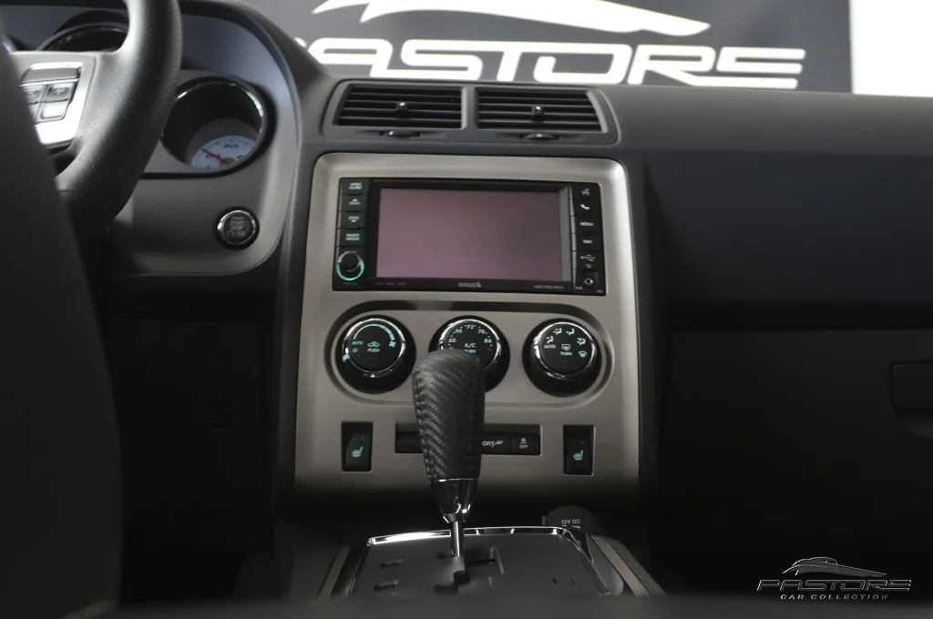 Dodge Challenger 392 SRT8