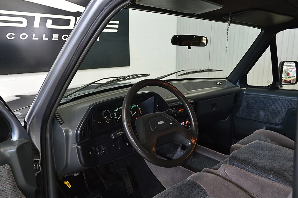 Ford F1000 HSD XL