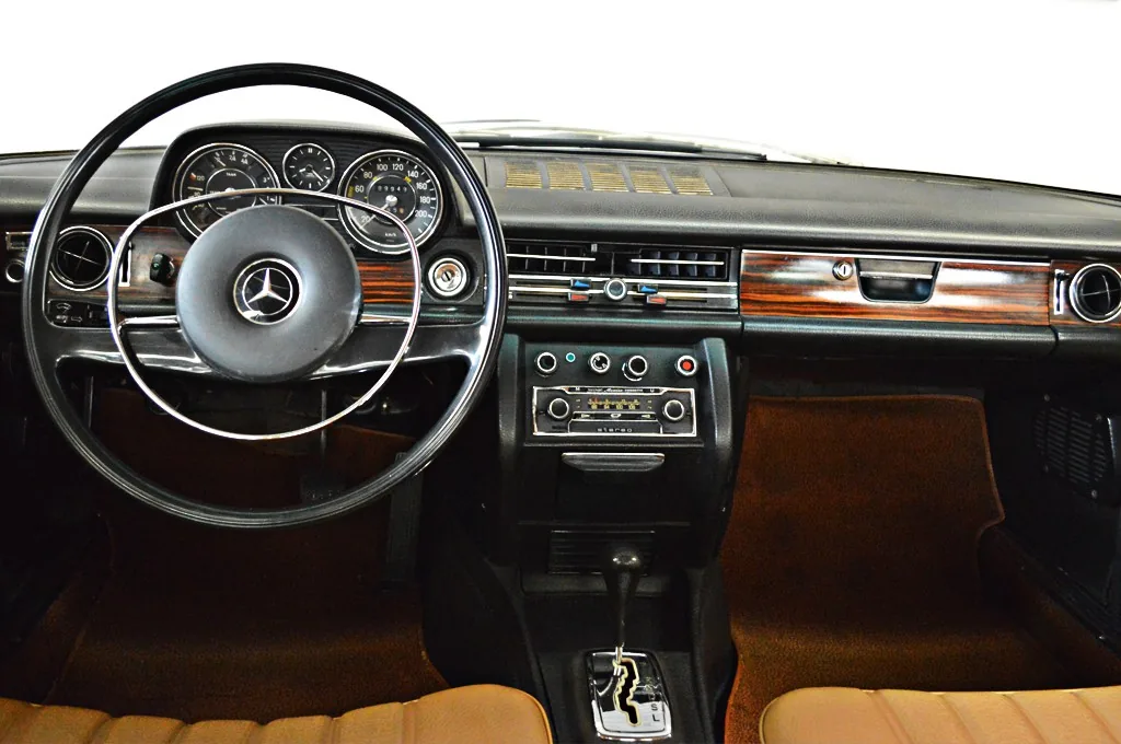 Mercedes-Benz 250CE Automatic