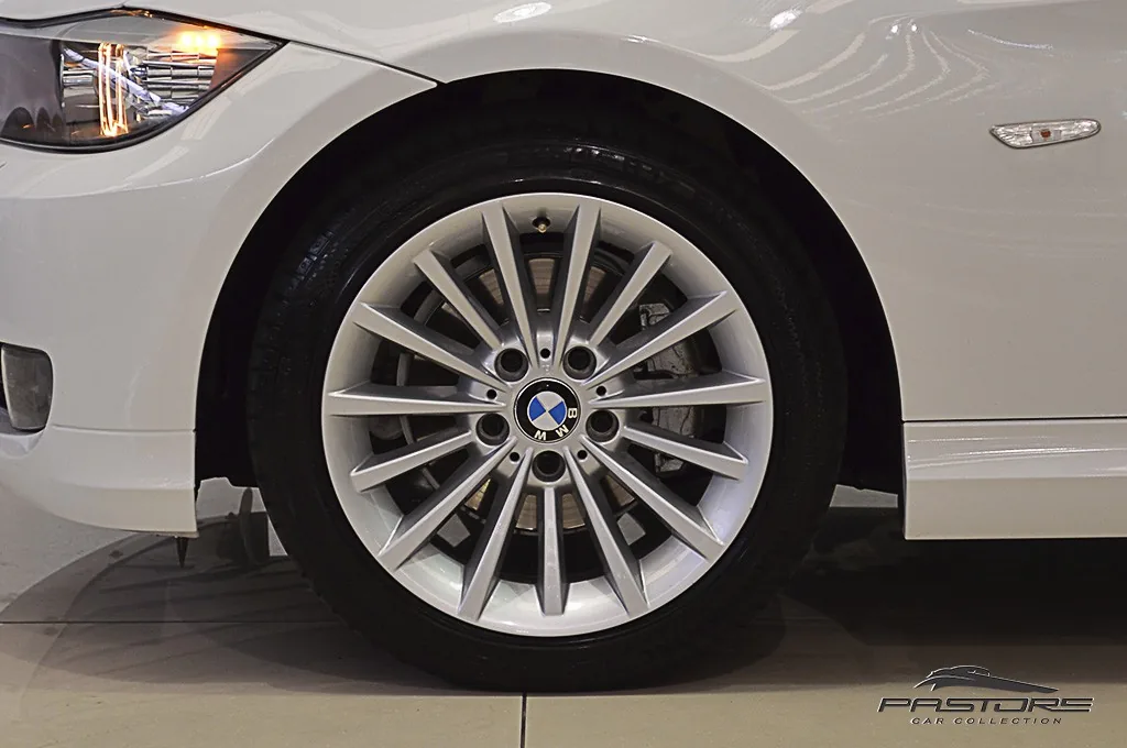 BMW 320i TOP