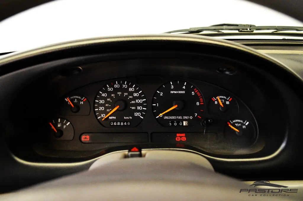 Ford Mustang 3.8 V6