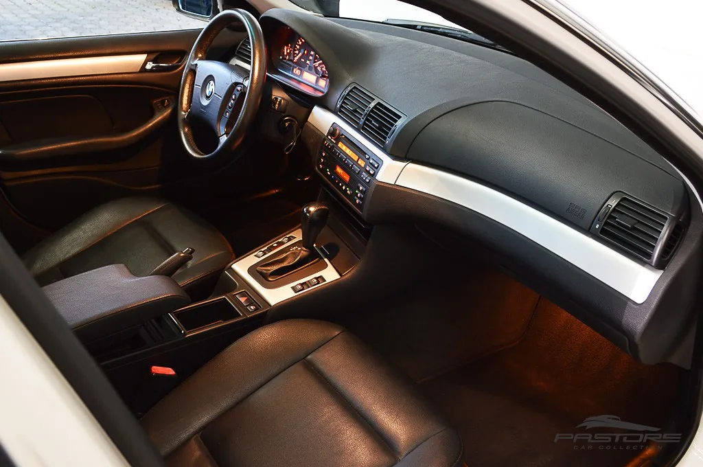 BMW 320i
