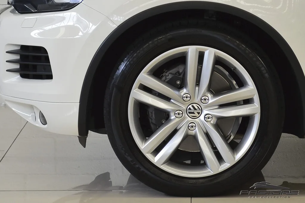 VW Touareg 4.2 V8