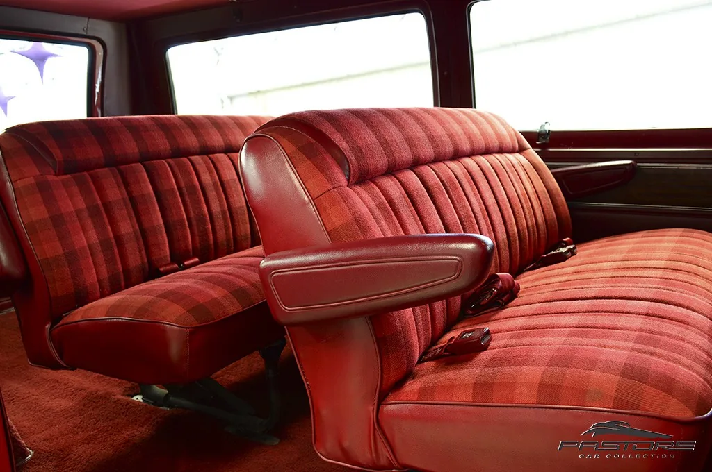 Plymouth Voyager