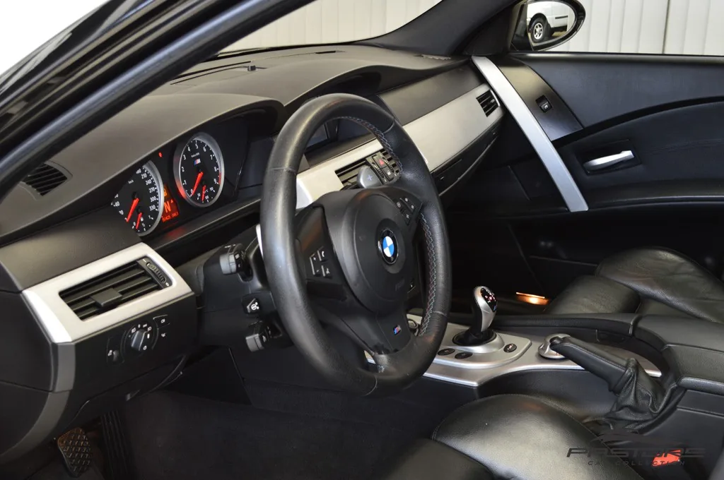 BMW M5 5.0 V10