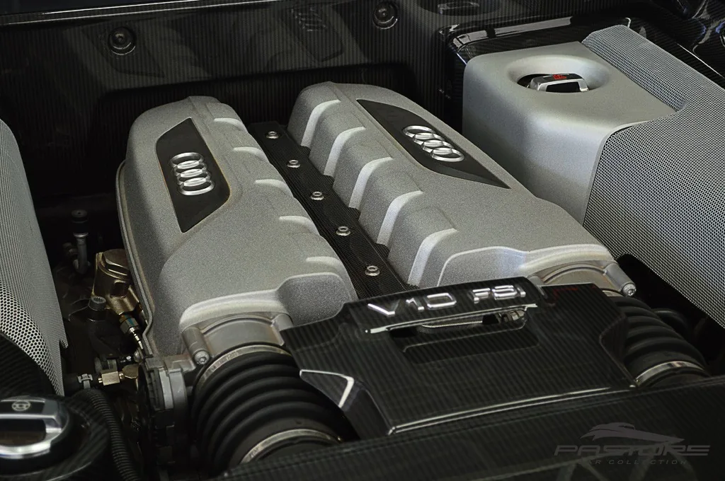 Audi R8 5.2 V10
