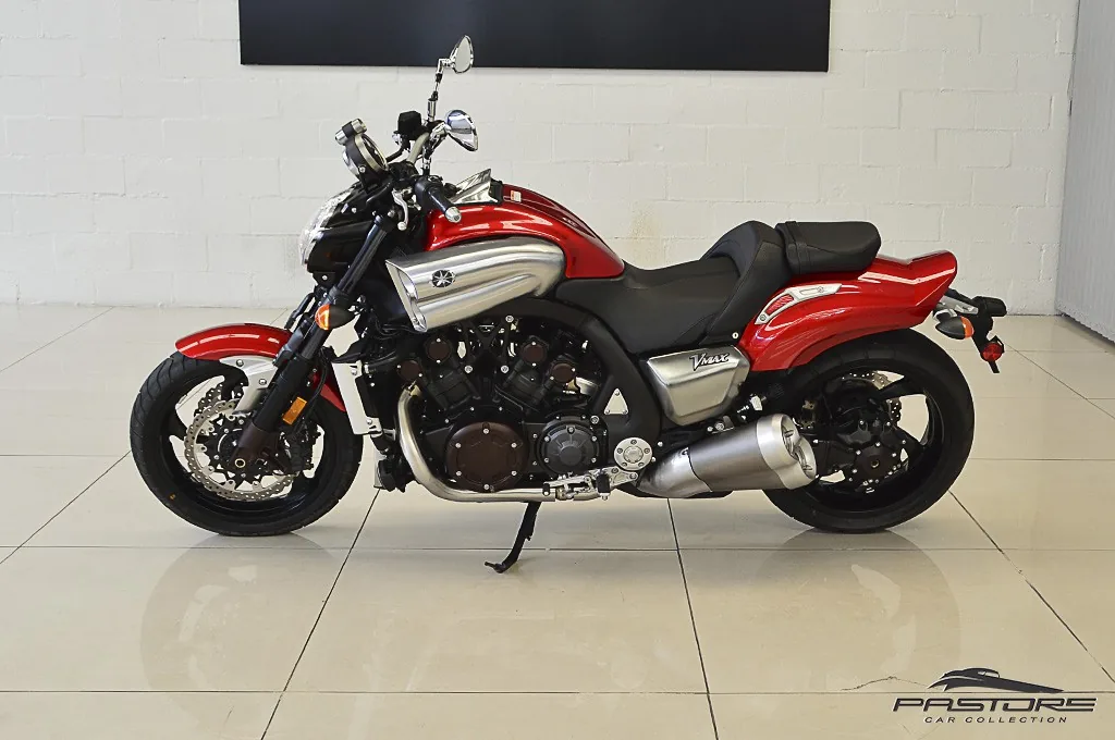 Yamaha V-Max 1800