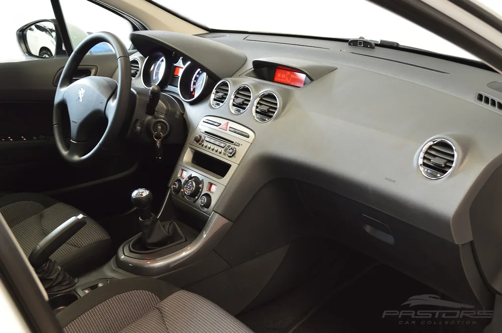 Peugeot 308 Allure 2.0 16V