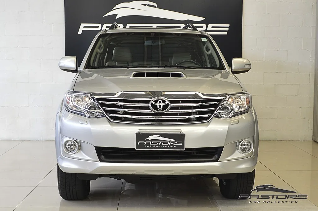 Toyota Hilux SW4 SRV 3.0 D-4D AT