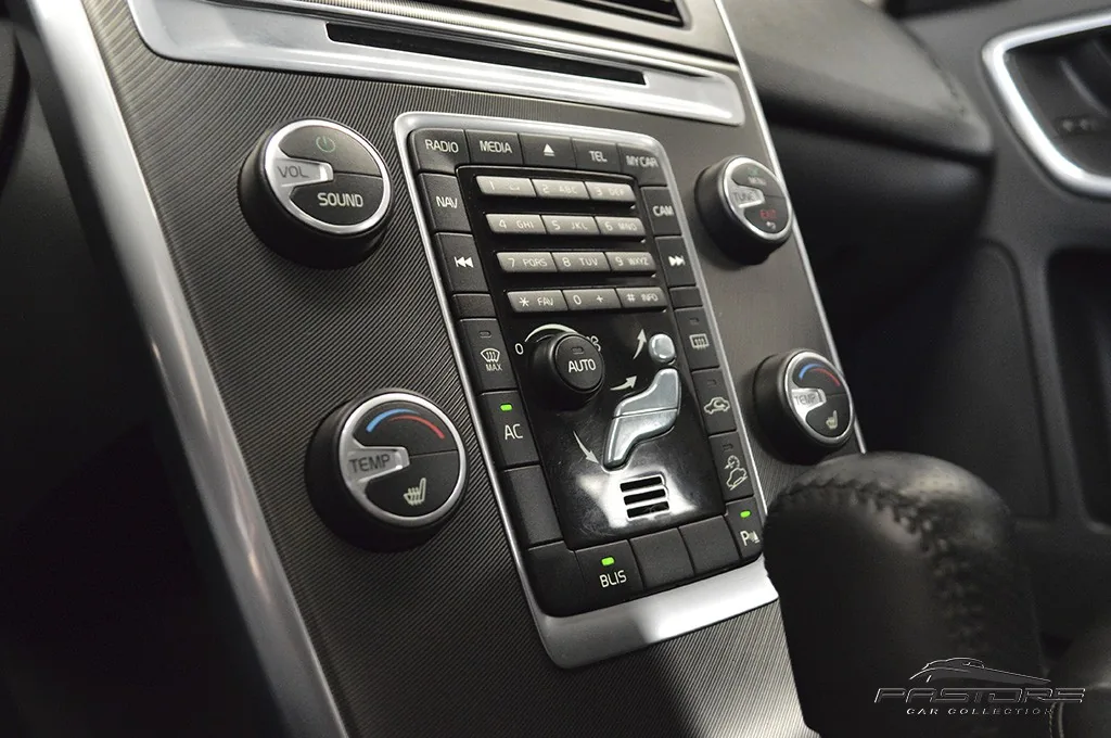 Volvo XC60 T6 R-Design