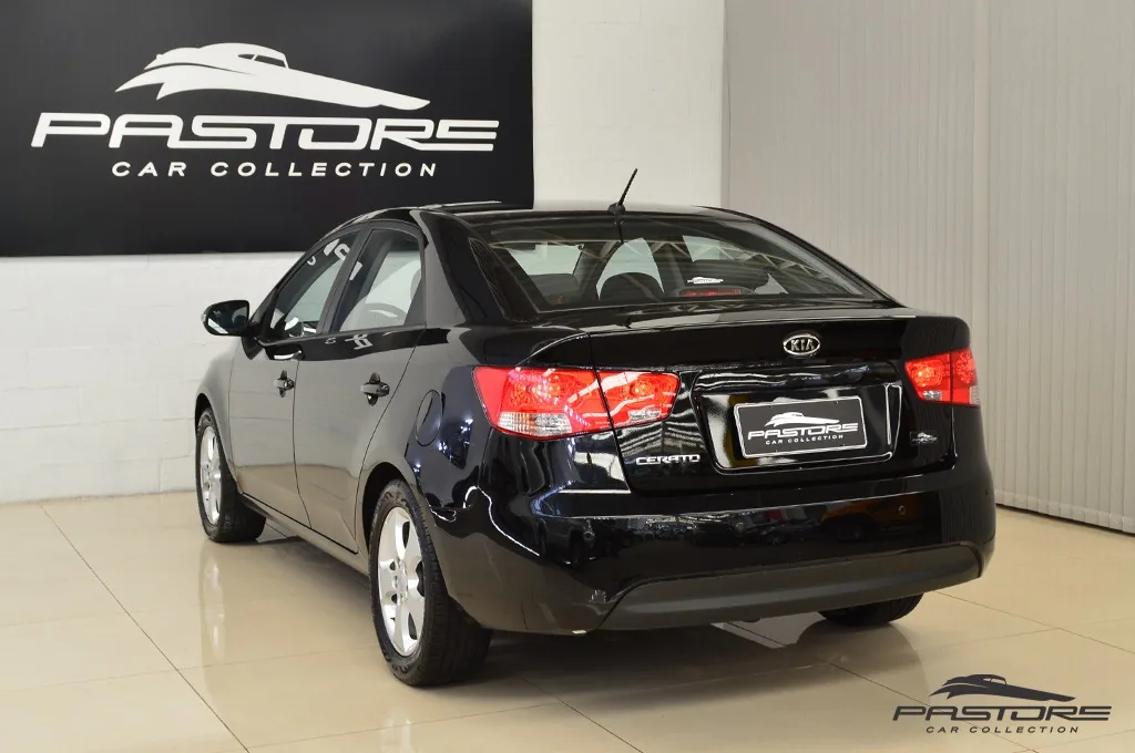 Kia Cerato E252