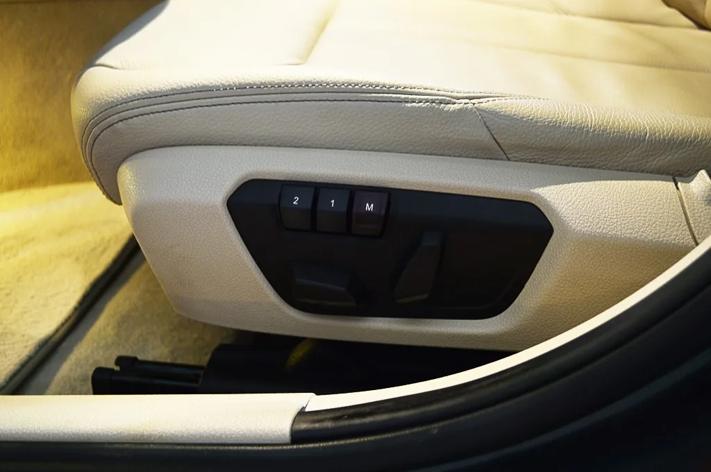 BMW 328i Modern