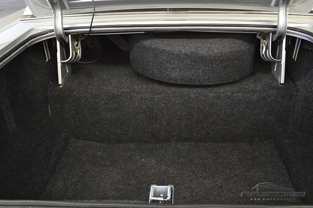 Ford Galaxie Landau