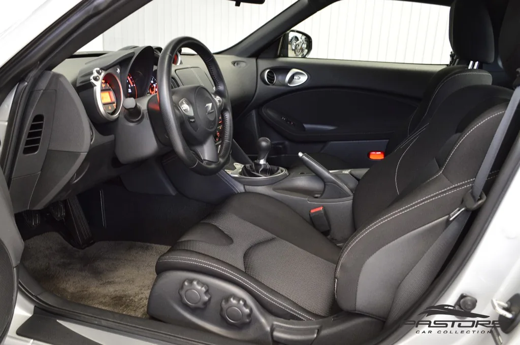 Nissan 370 Z Coupé