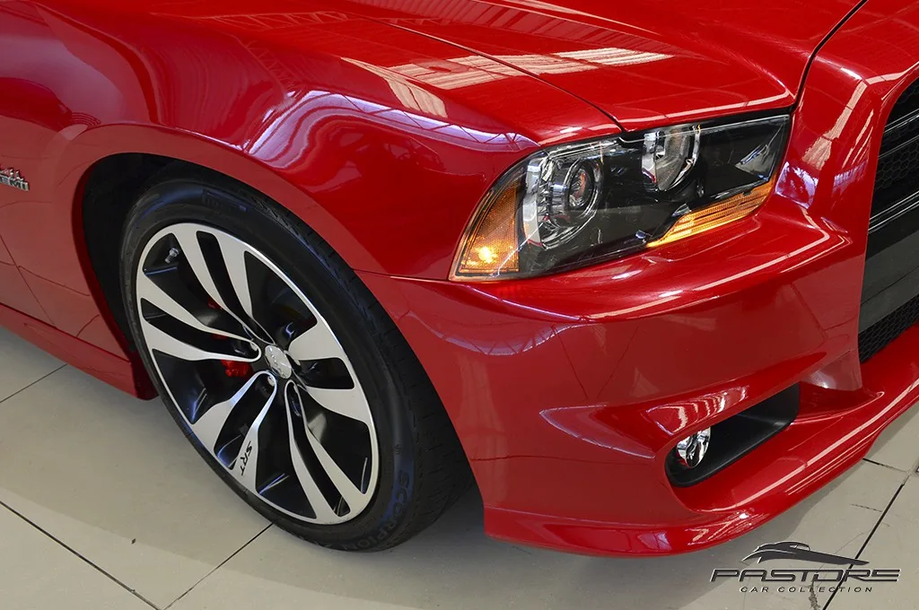 Dodge Charger SRT8