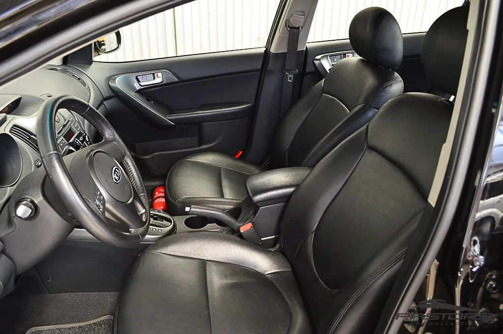 Kia Cerato E252