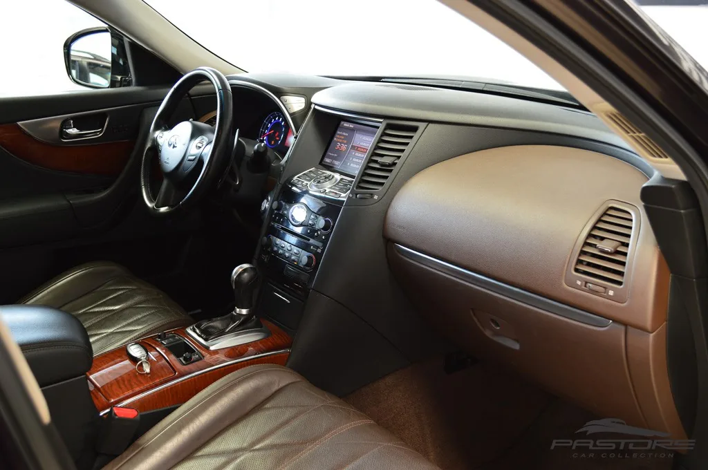 Infiniti FX35 AWD