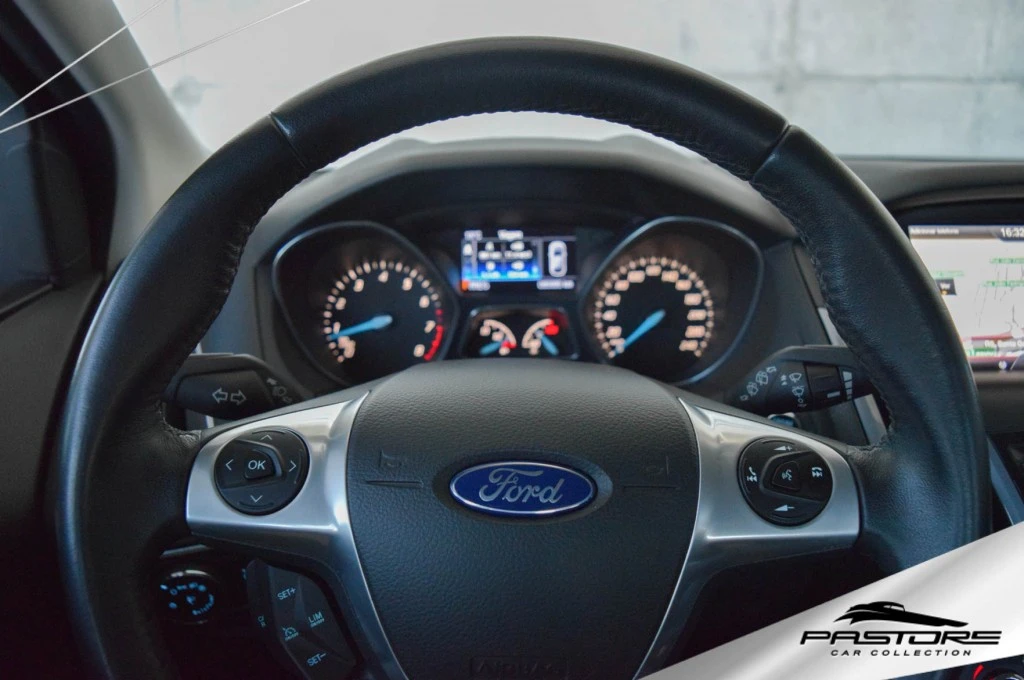 Ford Focus Titanium Hatch