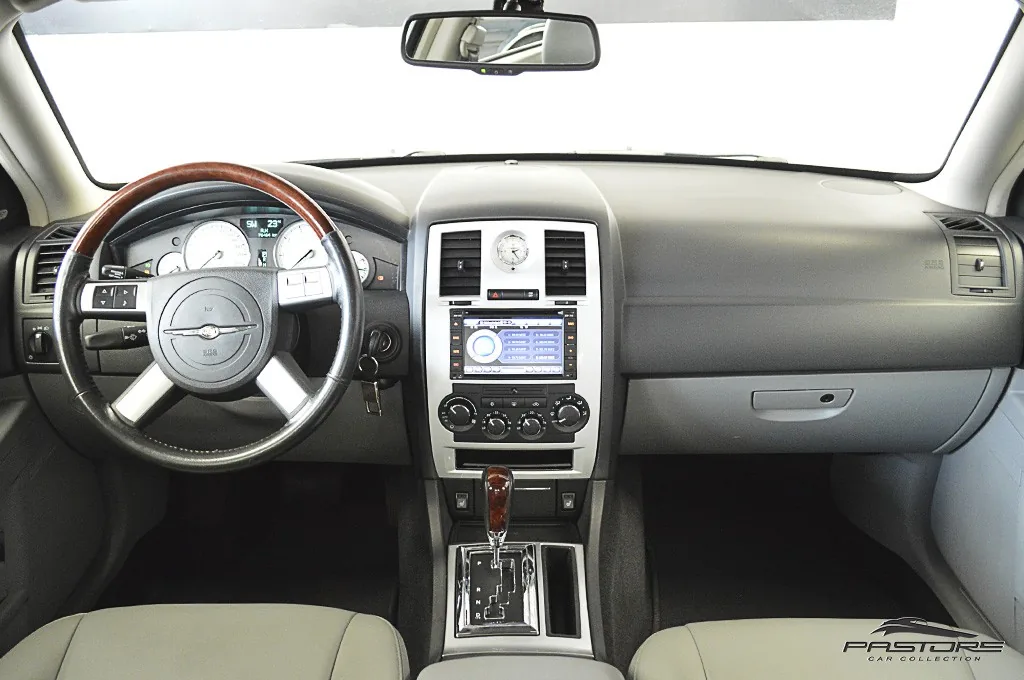 Chrysler 300C 5.7 Hemi