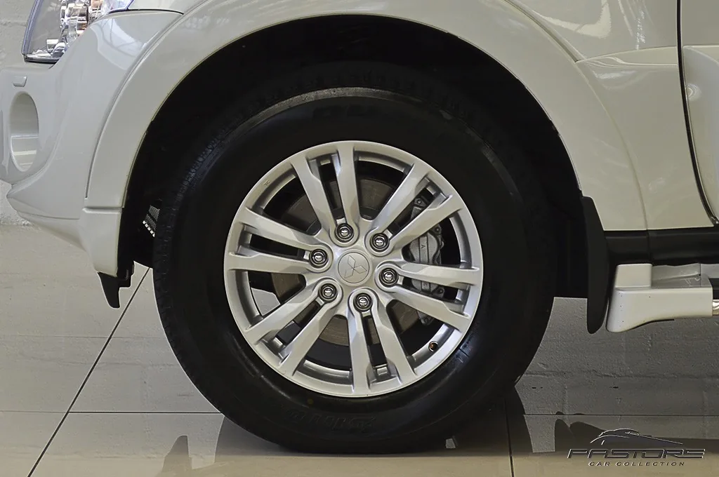 Mitsubishi Pajero Full 3.2 HPE