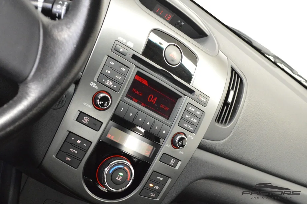 Kia Cerato E252