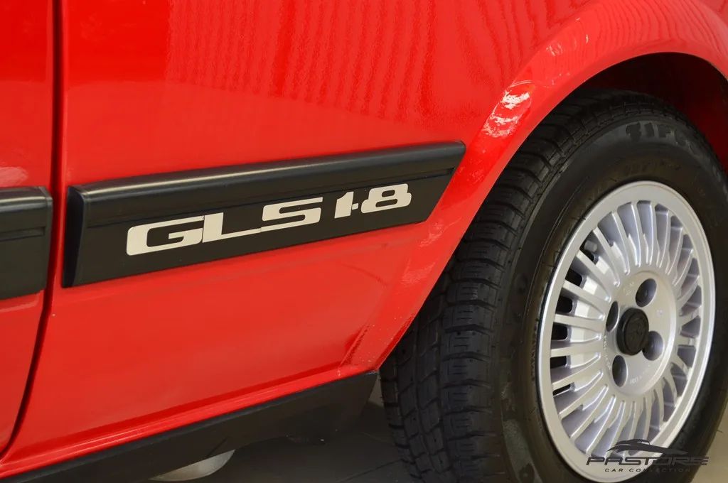 VW Voyage GLS