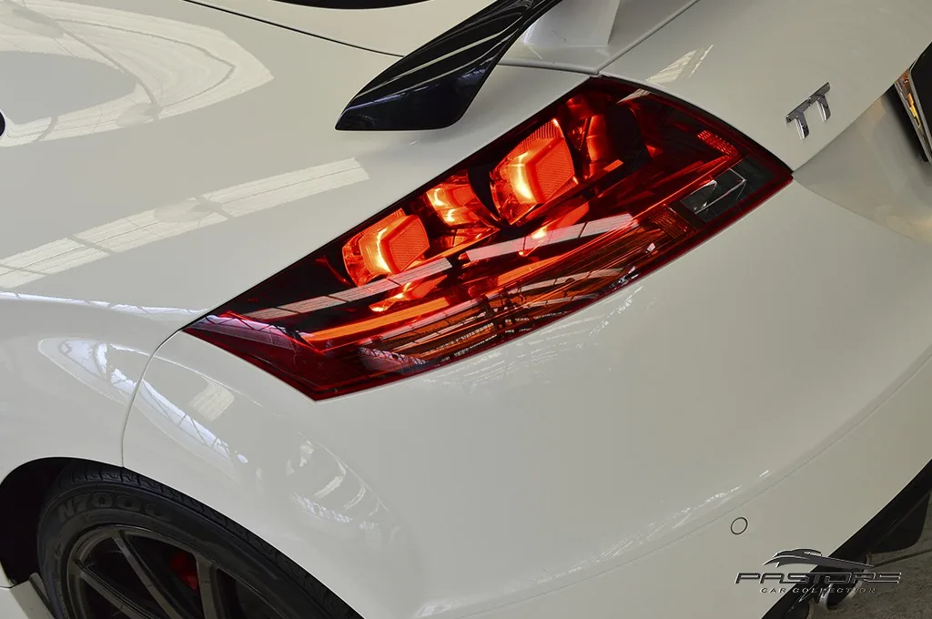 Audi TT White Edition