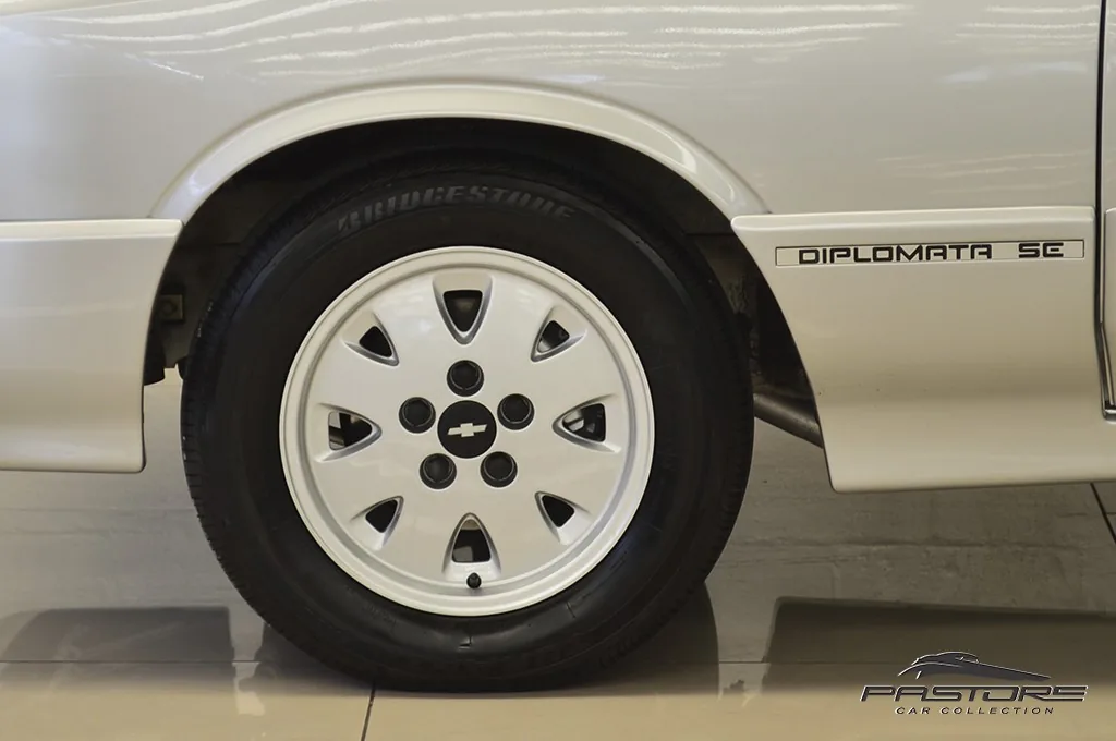 GM Opala Diplomata SE