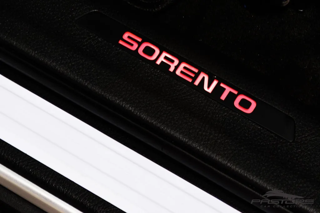 Kia Sorento EX V6