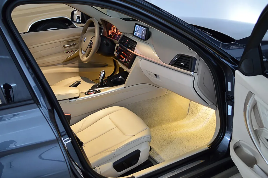 BMW 328i Modern