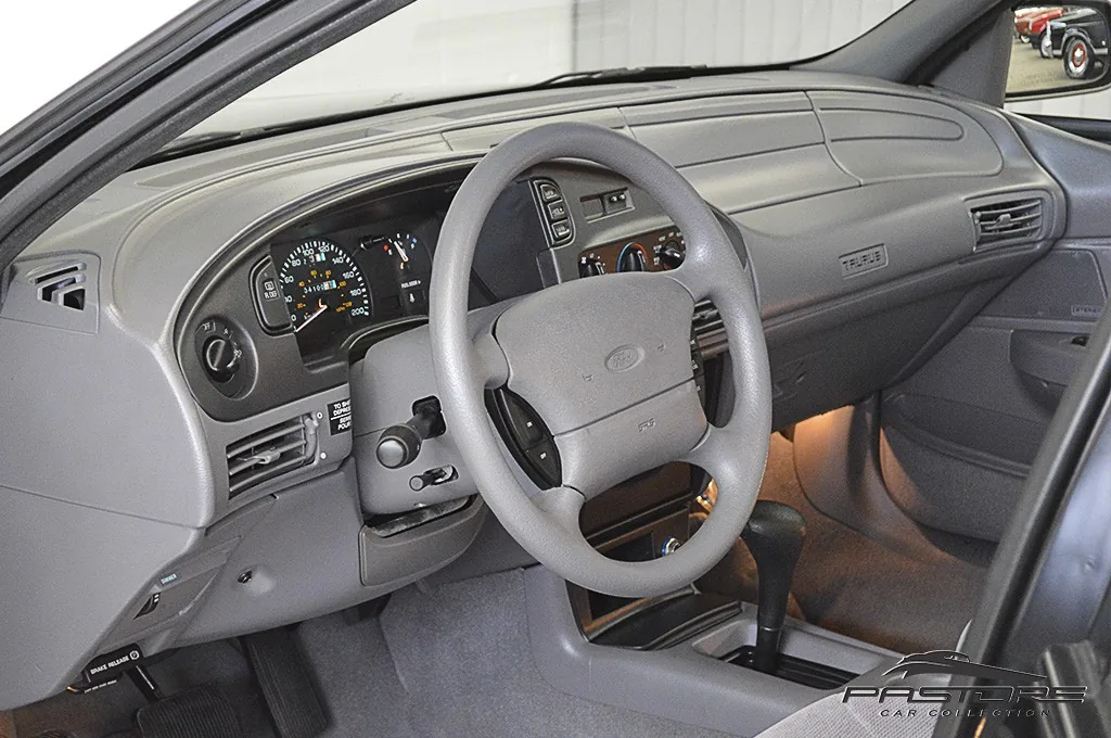 Ford Taurus GL