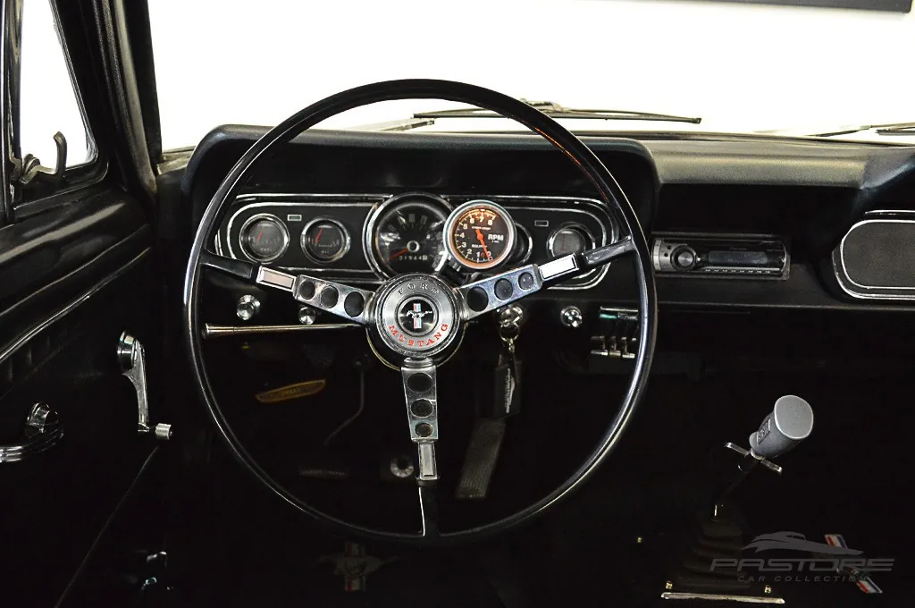 Ford Mustang Hard Top