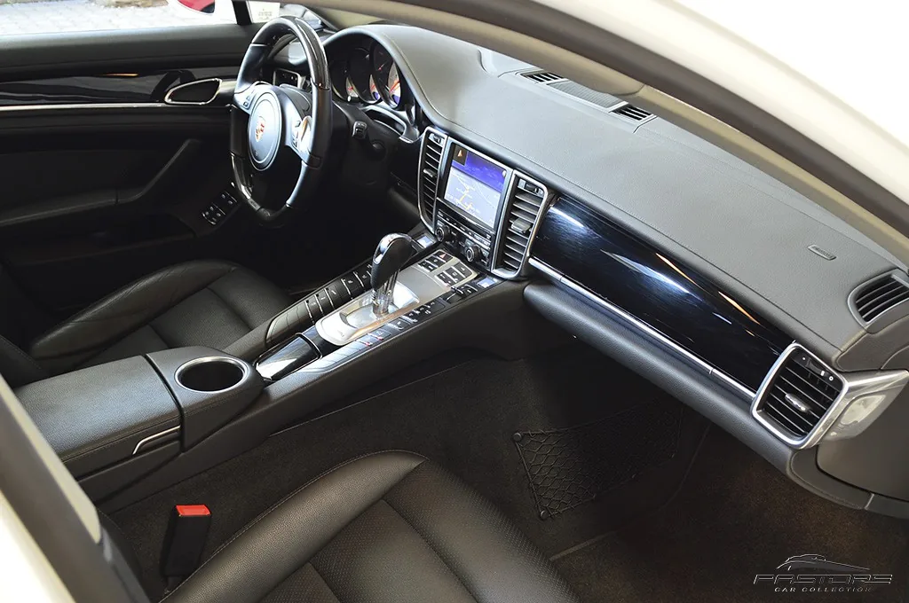 Porsche Panamera S