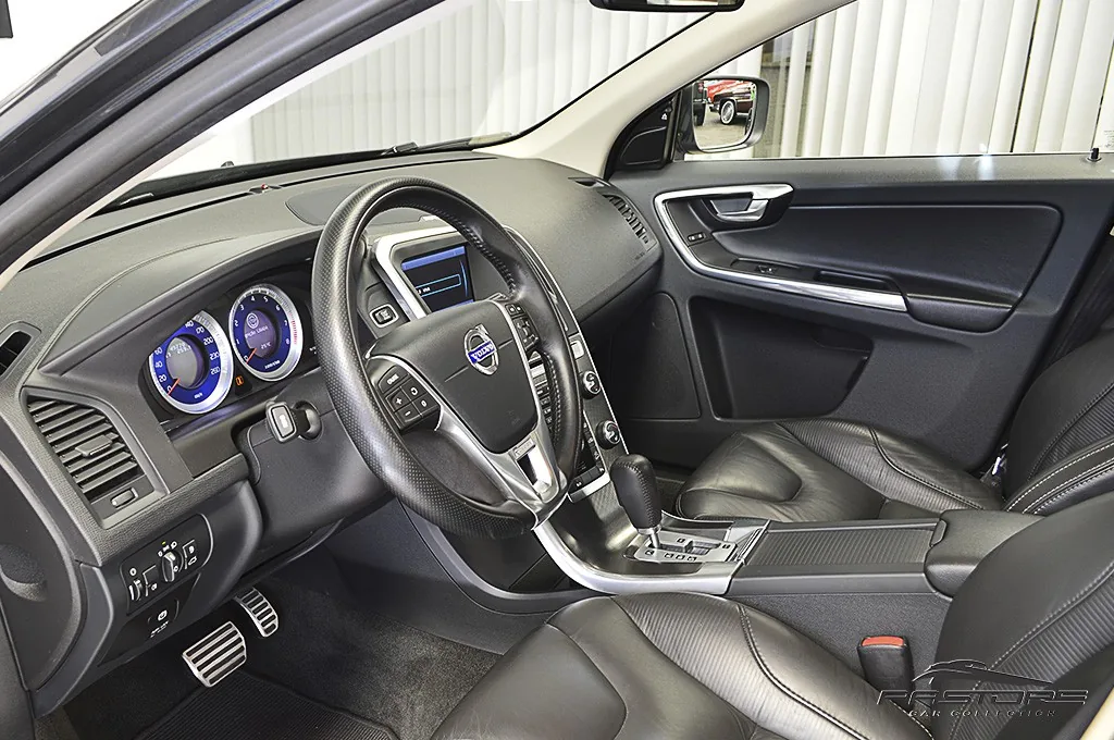 Volvo XC60 T6 R-Design