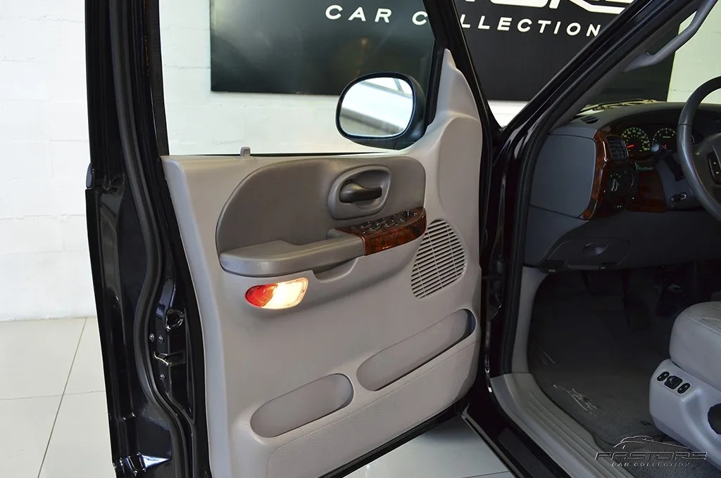 Ford F-150 CD SuperCrew Lariat