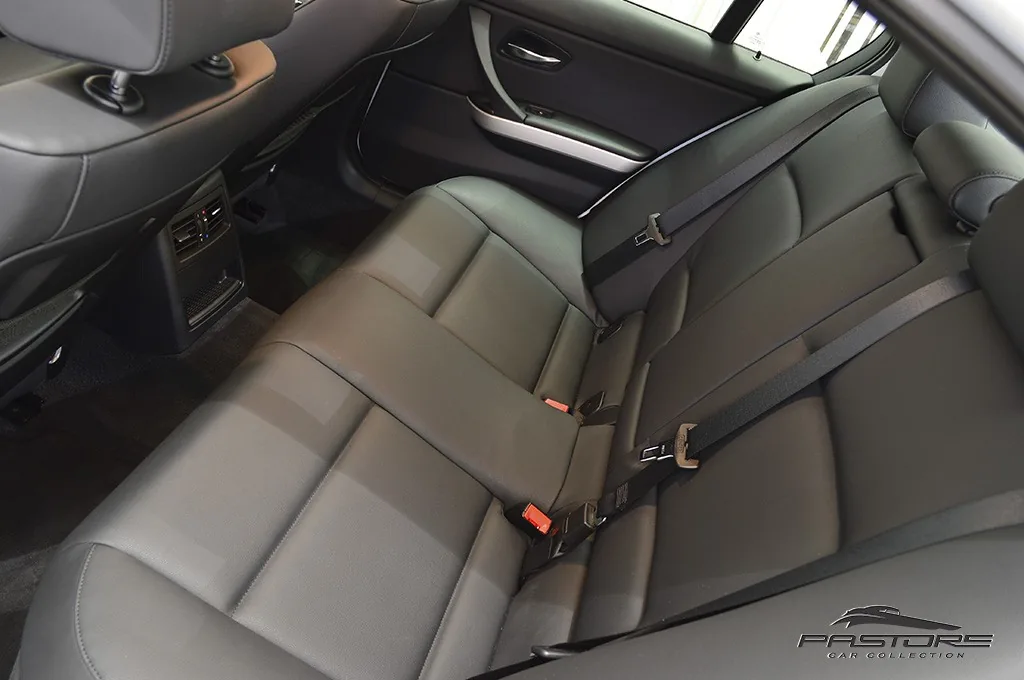BMW 320i TOP